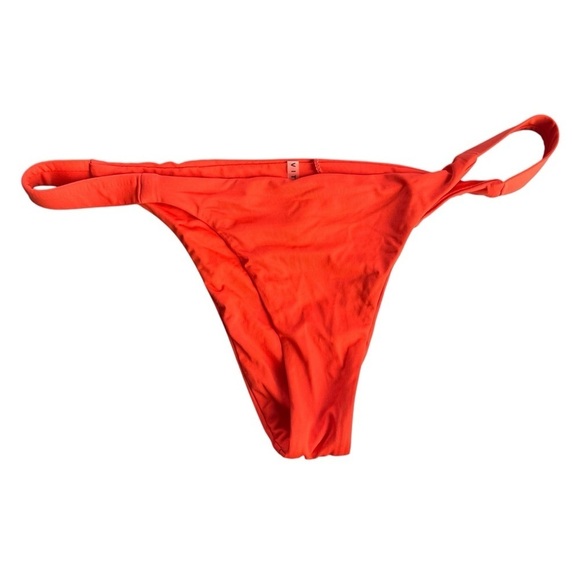 VITAMIN A Lou Bikini Top and Carmen Bikini Bottom Set in Papavero - Picture 7 of 10